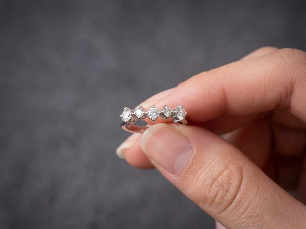 Five-Stone Graduated Solitaire Silver Ring