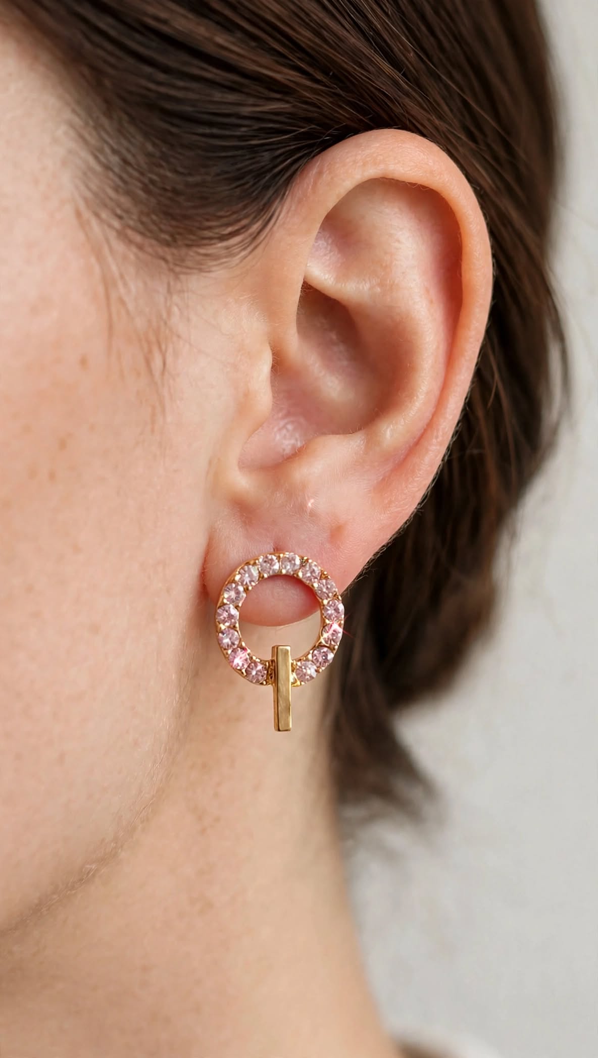 Light Pink Crystal Q Shape Stud Earrings for Women